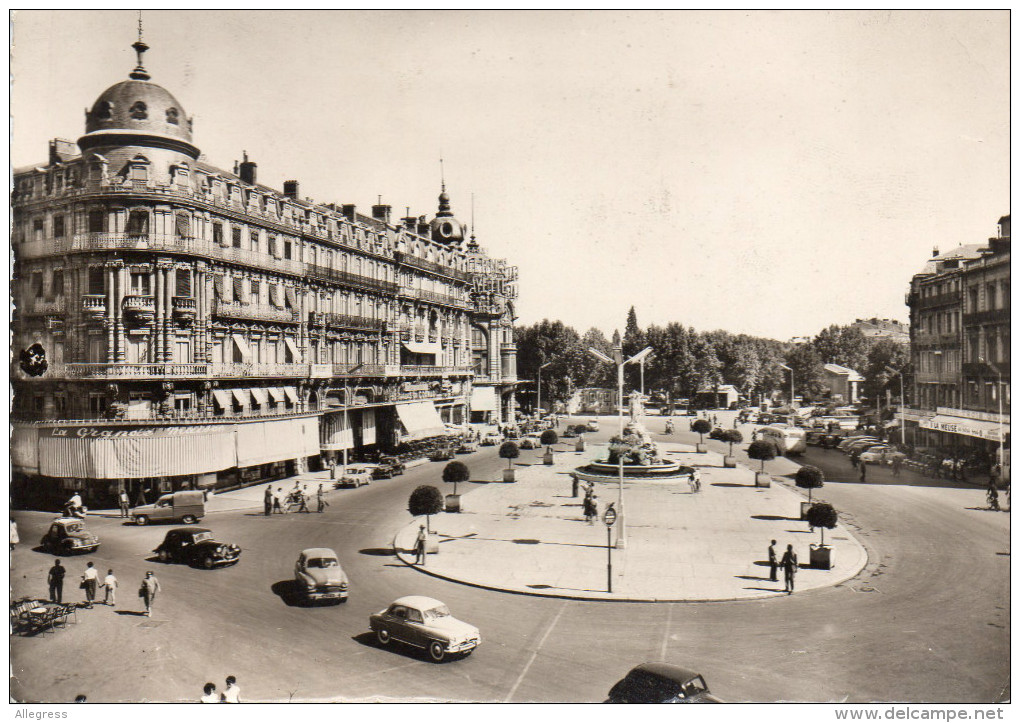 34.MONTPELLIER........CPSM....ANIMEE..1956....PLACE DE LA COMEDIE........L OT F2300 - Montpellier