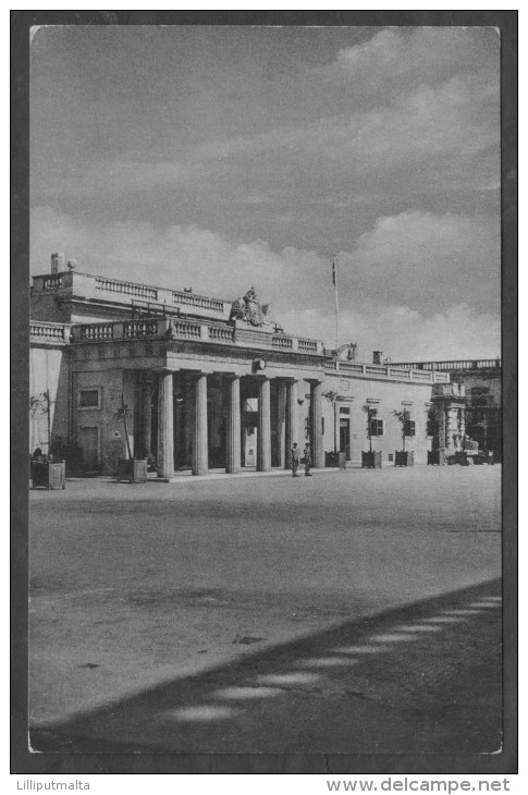 Old Malta Postcard Circa 1950s Showing Main Guard Valletta - Malta