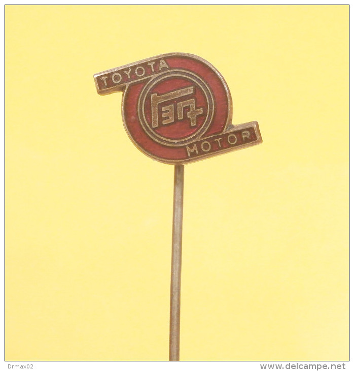 TOYOTA MOTOR Vintage Enamel Pin Badge - Toyota