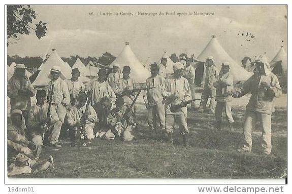 La Vie Au Camp - Nettoyage Du Fusil Aprés La Manoeuvre 1907 - Manoeuvres