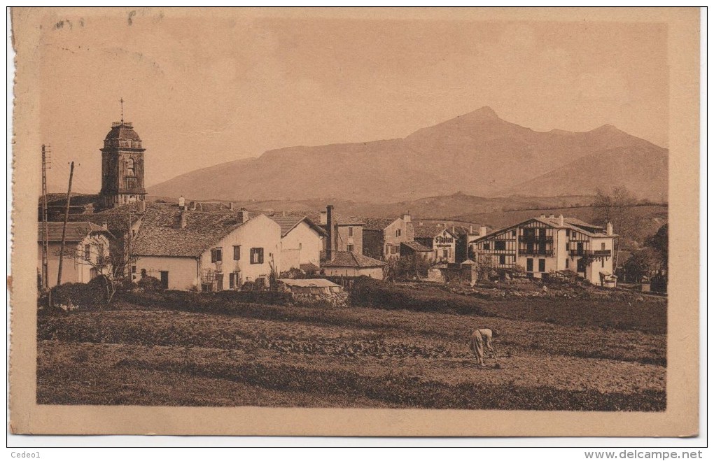 URRUGNE  VUE GENERALE ET MONTAGNE DE LA RHUNE - Urrugne