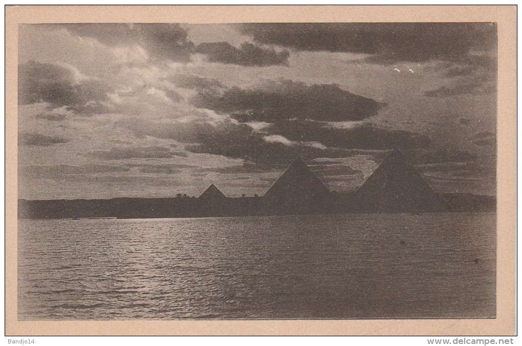 Egypte - Pyramids On The Floot At Sunset - Scan  Recto-verso - Pyramiden