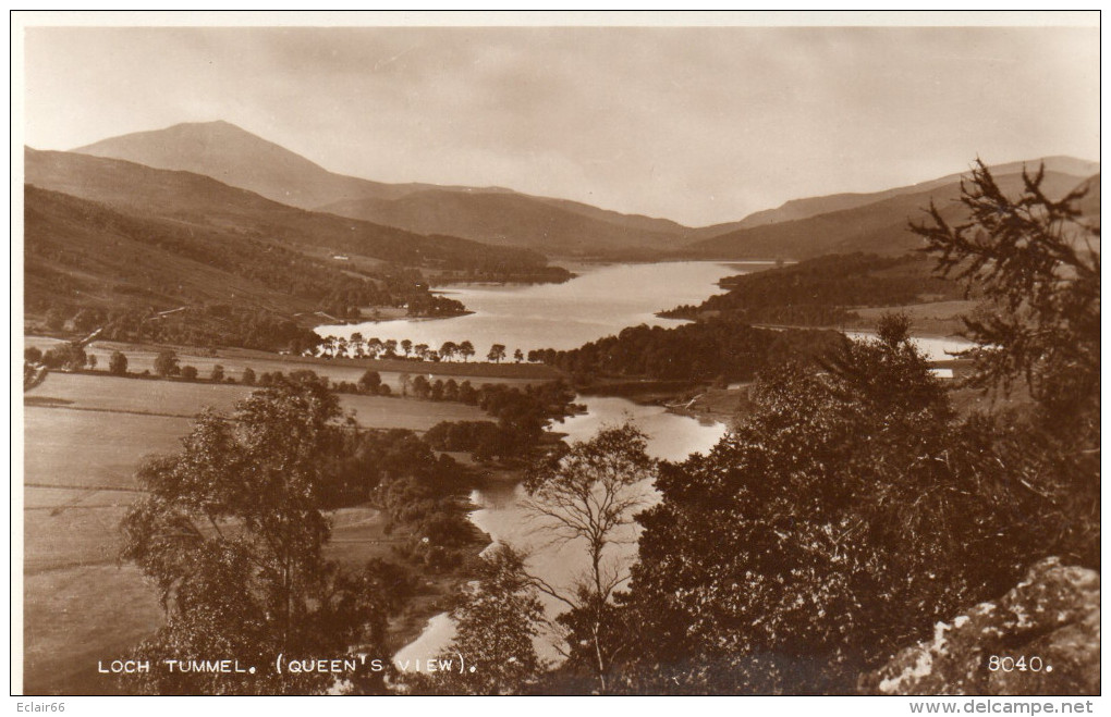 LOCH TUMMEL(QUEEN'S VIEW) à 7 Km Au Nord-ouest De Pitlochry En Perth And Kinross, En Écosse. CPA Année 1930  N° 8040 - Kinross-shire