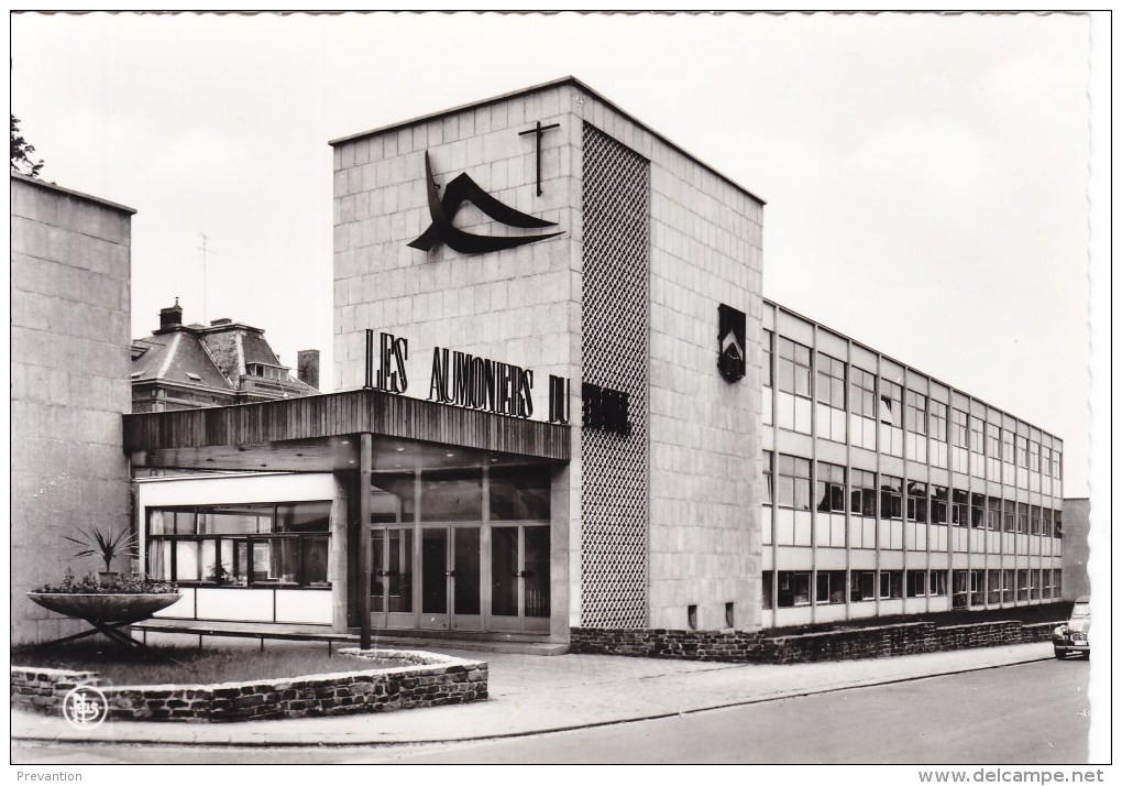 BOUSSU - Les Aumoniers Du Travail - Institut Technique Et Commercial - Boussu