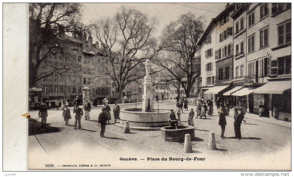 GENEVE   PLACE DU  BOURG  DE FOUR   AGE D OR - Genève