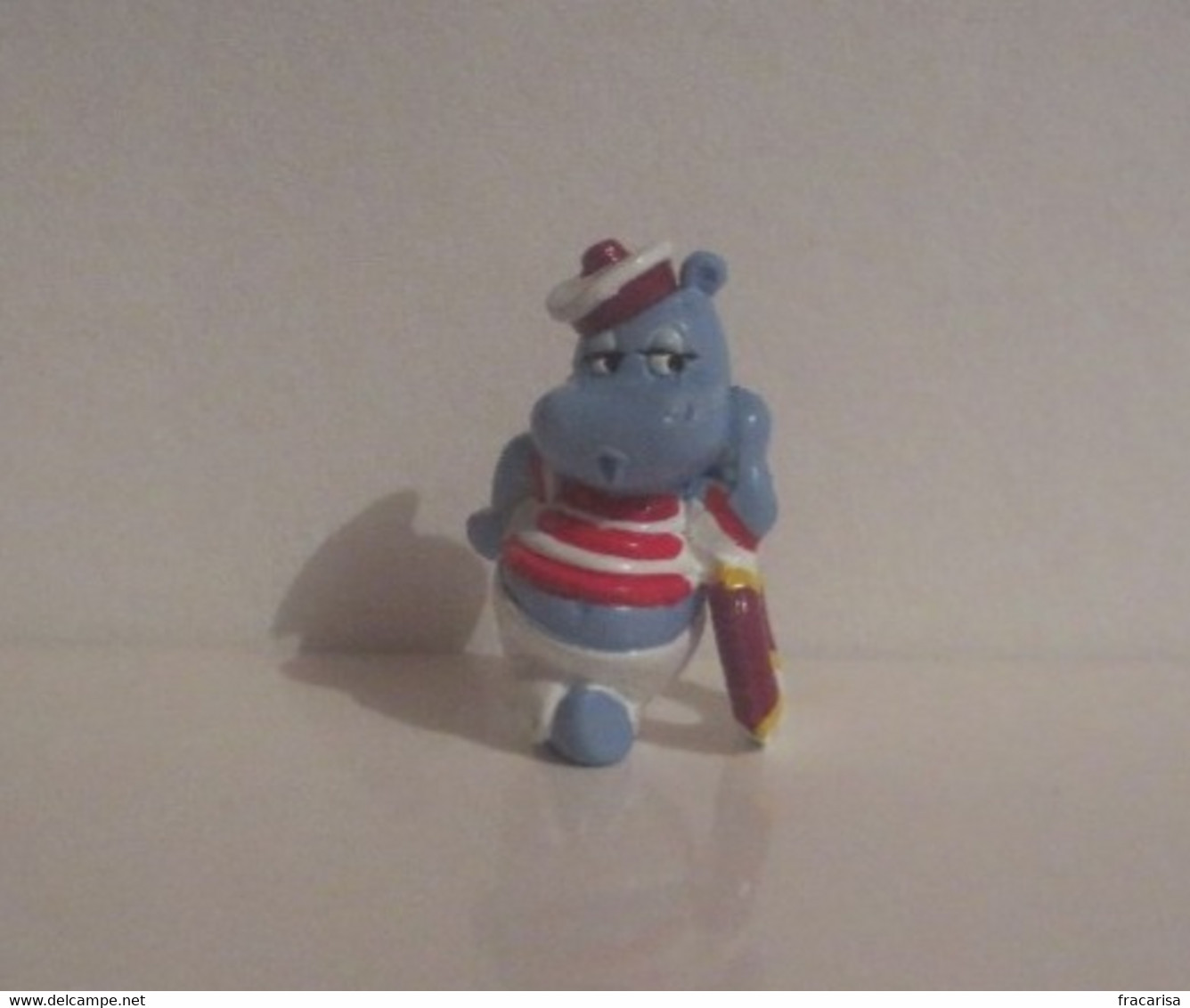 KINDER SURPRISE LA BANDE DES HIPPOS EN VACANCES: HIPPO MATELOT - Monoblocs