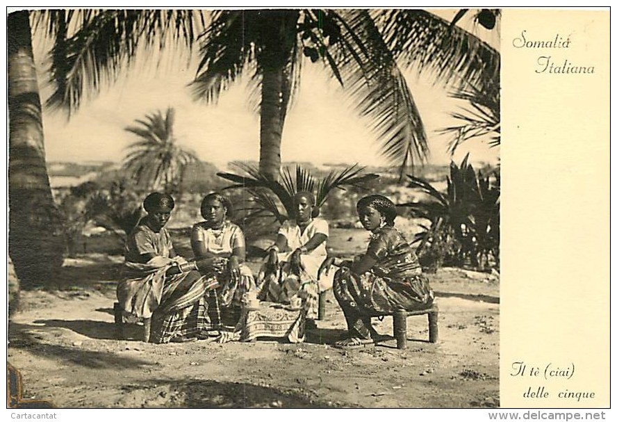 SOMALIA ITALIANA. DONNE RIUNITE PER IL THE DELLE 5. CARTOLINA NON VIAGGIATA 1937 - Somalia