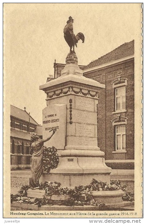 Houdeng Goegnies Le Monument Aux Héros De La Grande Guerre 1914-18  (2002) - Monuments
