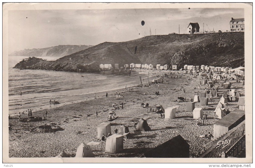 ERQUY PLAGE DE CAROUAL A L HEURE DU BAIN - Erquy