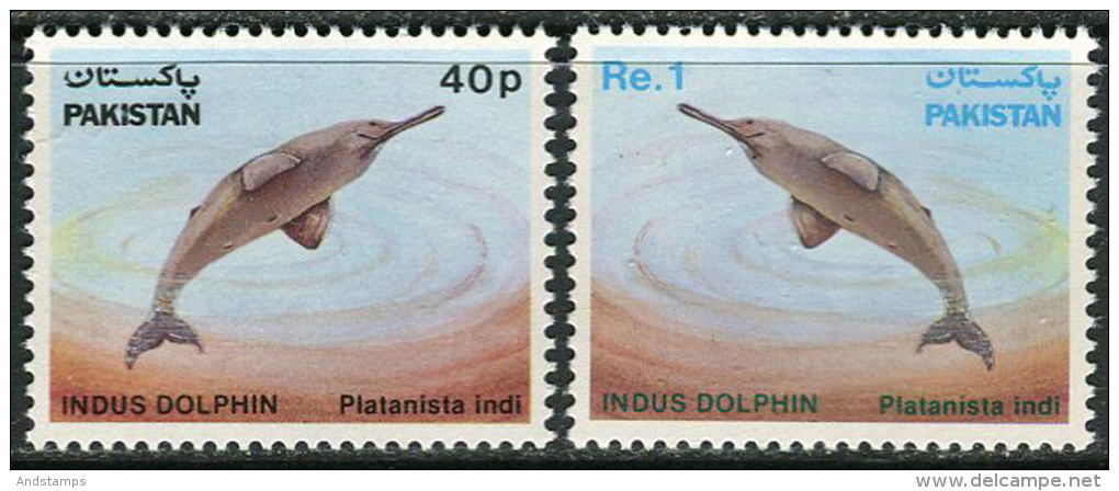 Pakistan 1982. Mi.#569/70 MNH/Luxe. Animals. Marine Mammals. Dolphins (Ts18) - Pakistan