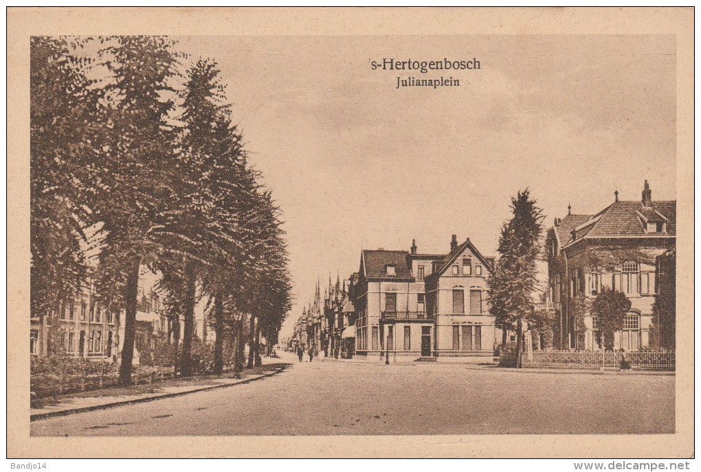 's Hertogenbosch - Lot De 3 Cpa  -Julianaplein - Markt - Stadhuis - 's-Hertogenbosch