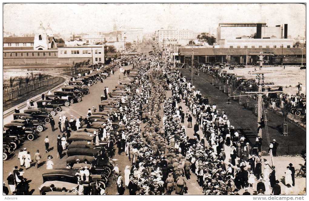 Strassenszene In Bucamaranga? (Columbien?) Attraktion ... Viele Autos, Belebte Strasse, Fotokarte Um 1930 - Kolumbien