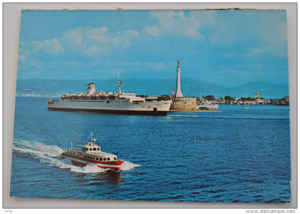 MESSINA  TRAGHETTO E ALISCAFO   BATEAUX - Messina