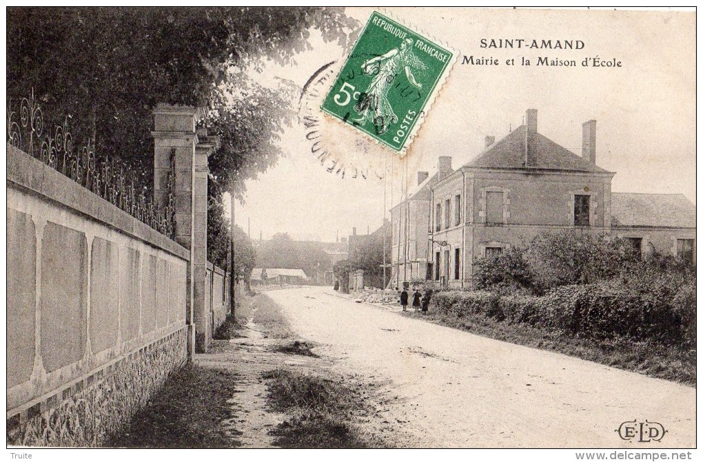 SAINT-AMAND-LONGPRE MAIRIE ET LA MAISON D'ECOLE - Saint Amand Longpre