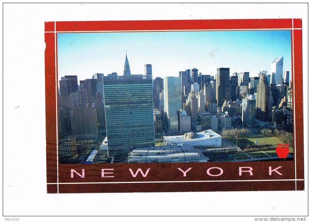 NEW-YORK - Pomme Rouge / Apple - Statue Of Liberty