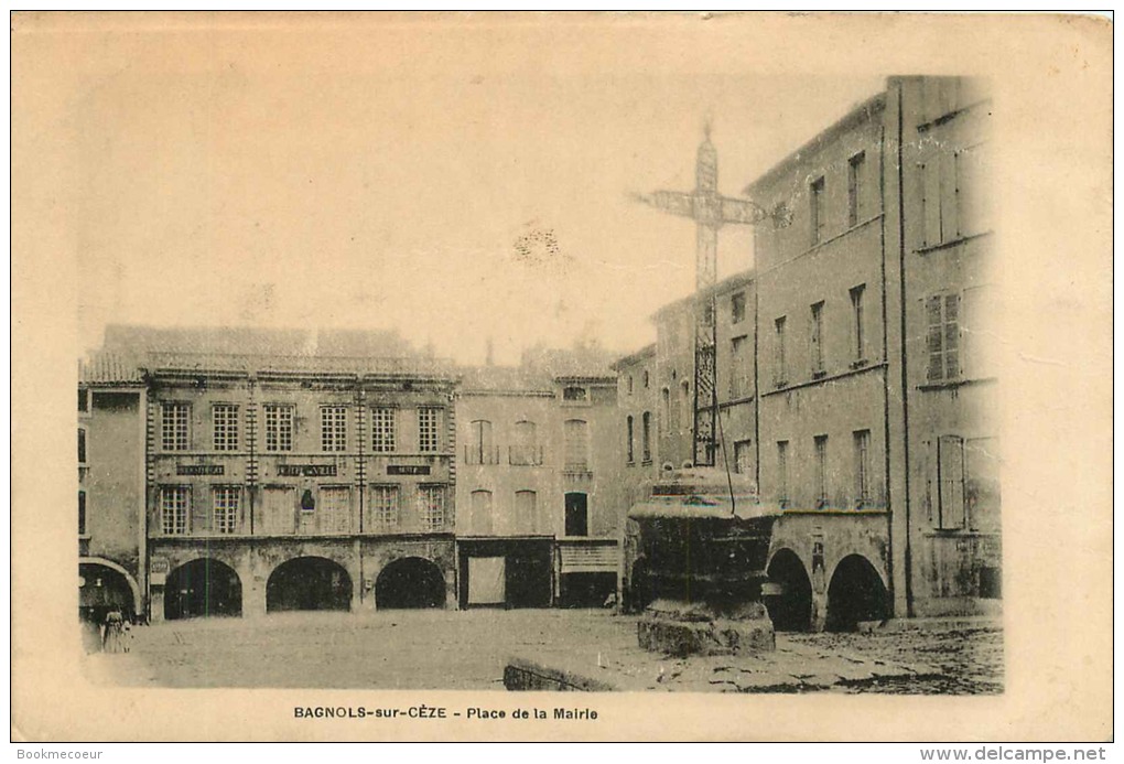 30   BAGNOLS SUR CEZE    PLACE DE LA MAIRIE - Bagnols-sur-Cèze