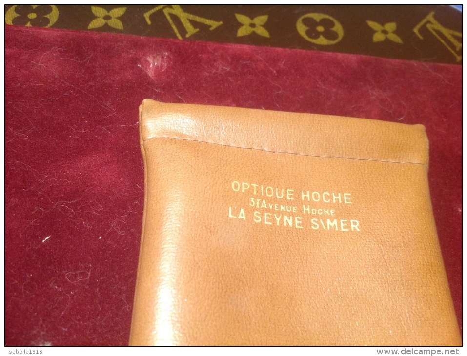 Pochette à Lunette Vide La Seyne Sur Mer Var Optique Hoche - Glasses