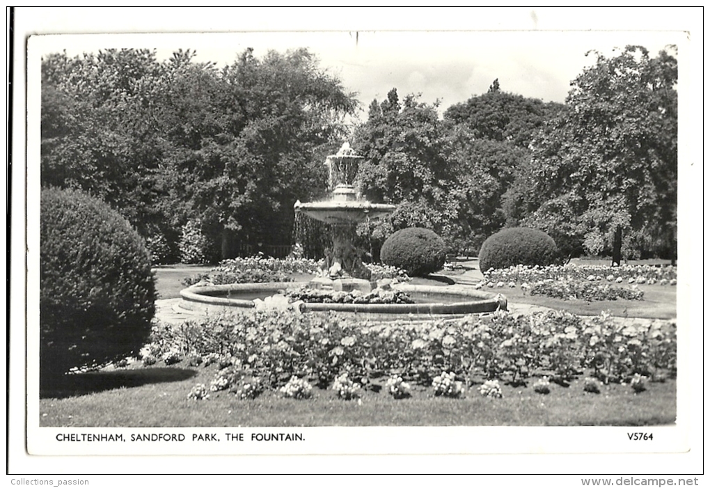 Cp, Angleterre, Cheltenham, Sandford Park, The Fountain, Voyagée 1958 - Cheltenham