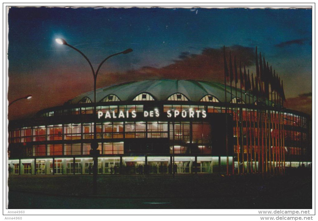 BASKET  PALAIS DES SPORTS DE LYON EN NOCTURNE - Baloncesto