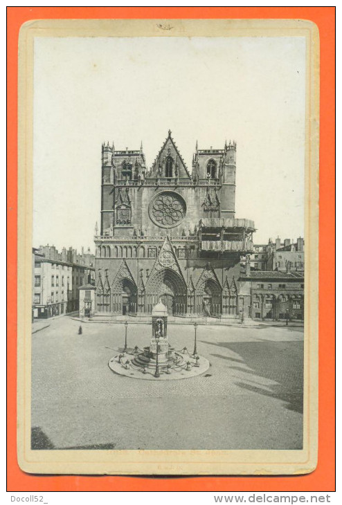 Photographie CDV Format Cabinet  "  Lyon - Cathedrale Saint Jean  " - Lieux
