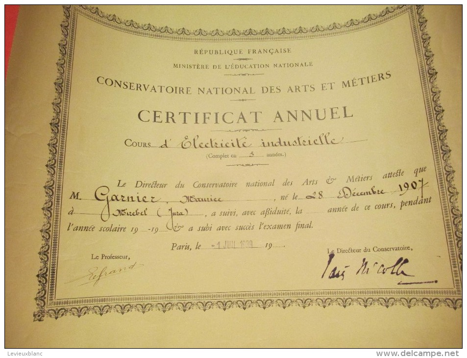 Certificat Annuel / Electricité Industrielle/Coservatoire National Des Arts Et Métiers/Paris / 1939    DIP58 - Diplômes & Bulletins Scolaires