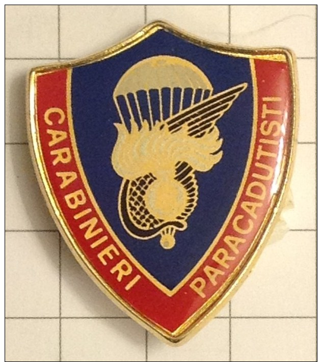 ITALIA Medaglia / Distintivo - CARABINIERI PARACADUTISTI - Armée De Terre