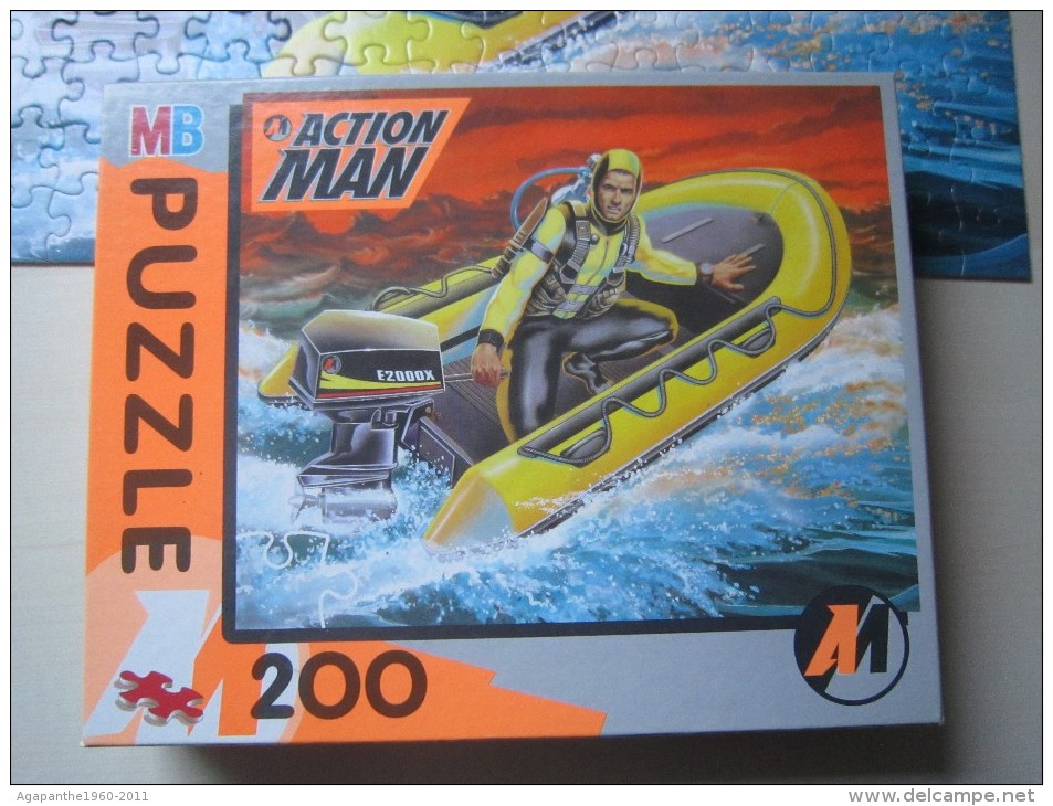 077 - PUZZLE MB -- ACTION MAN - 200 PIECES