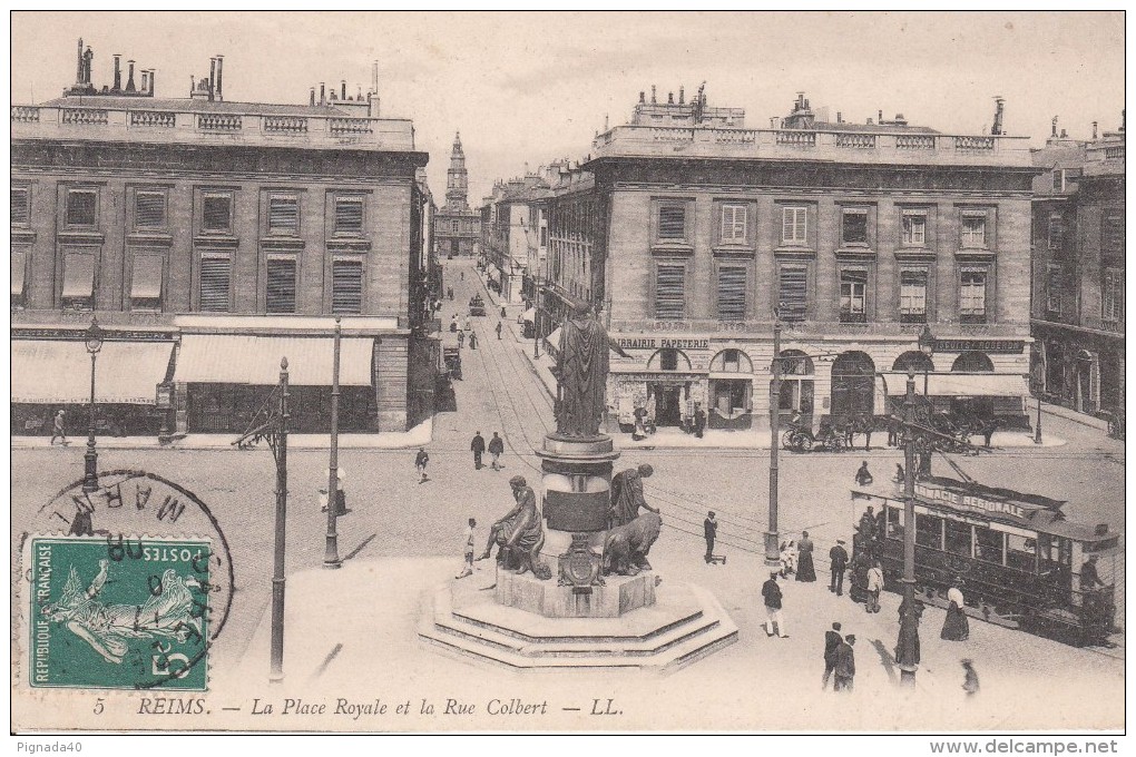 Cp , 51 , REIMS , La Place Royale Et La Rue Colbert - Reims