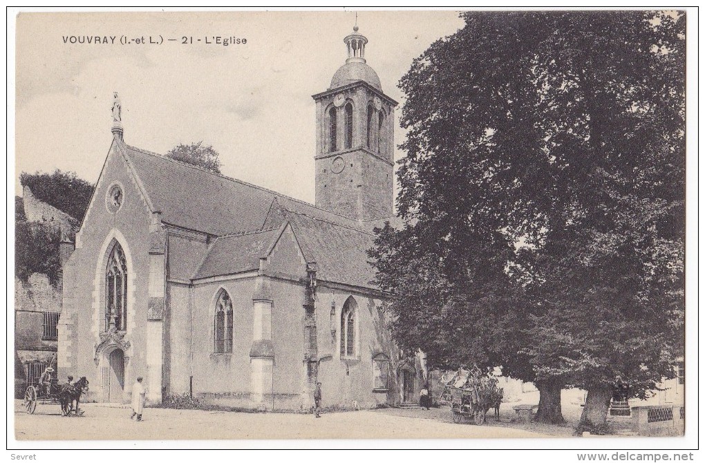 VOUVRAY. - L'Eglise. Attelages à Proximité - Vouvray