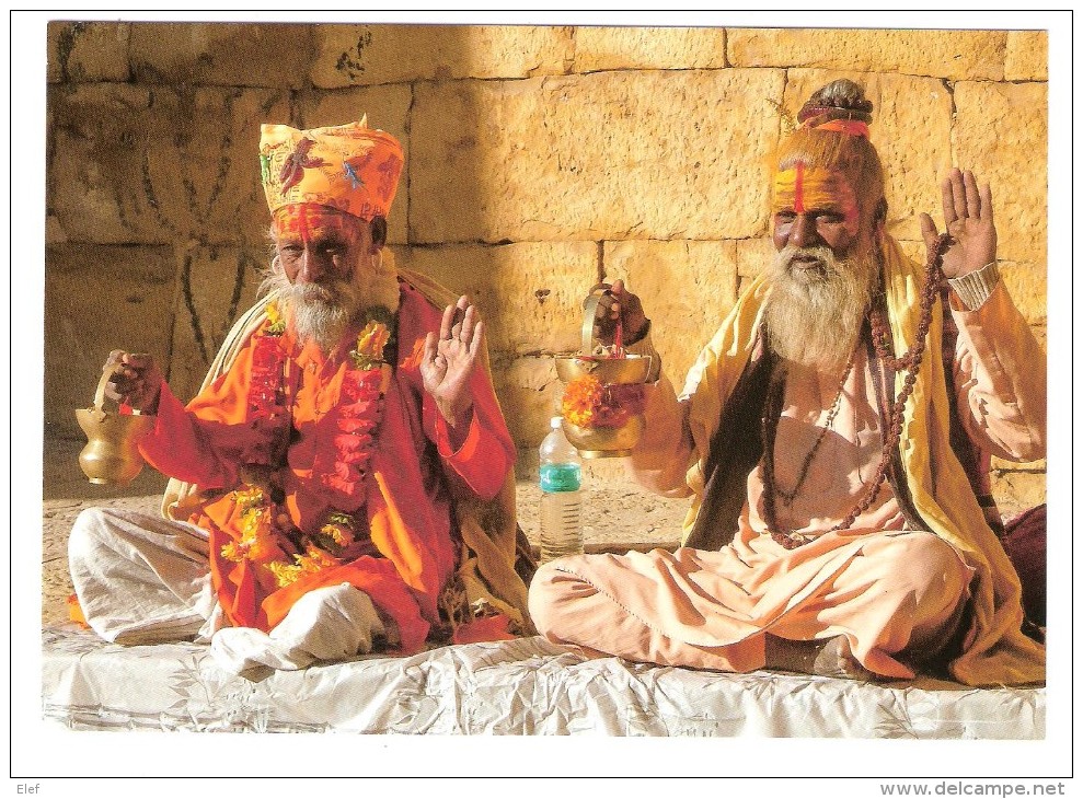 Rajasthan , Inde / India : Bouddhisme ? Le Moment De La Prière   ; Ed Photoguy ; TTB - Buddhism