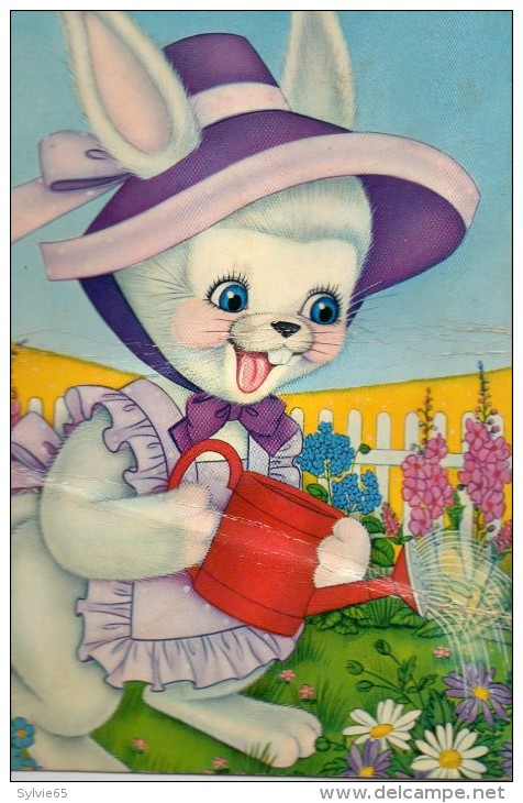 MADAME LAPIN ARROSE SES FLEURS - Fantaisie Animaux. - Animaux Habillés