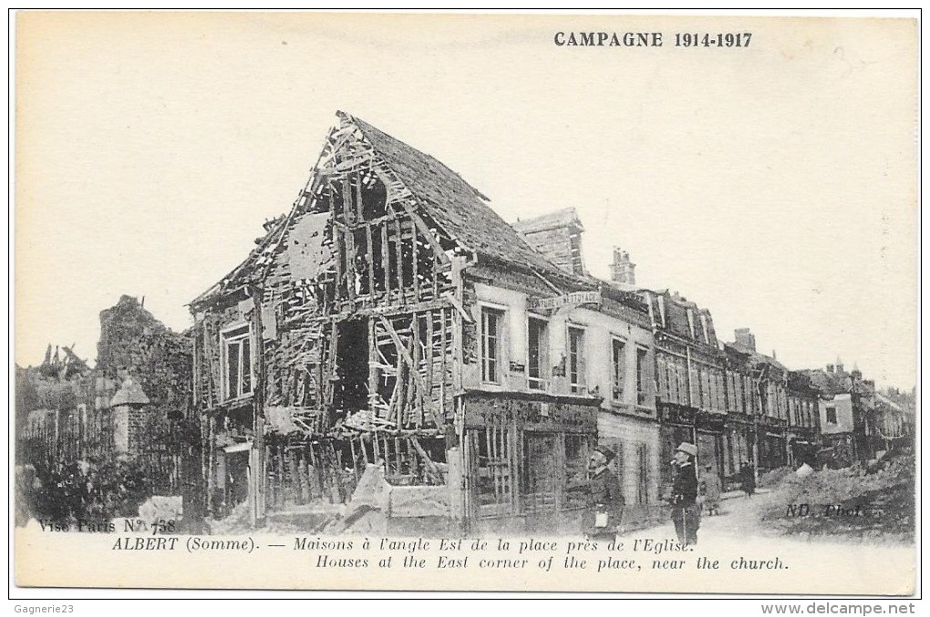 ALBERT  (cpa 80) La Grande Guerre 1914-17- Maison à L'angle Est De La Place Près De L'église - Albert