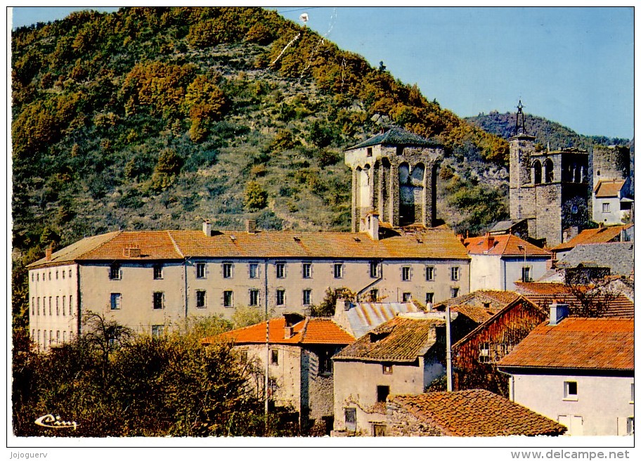 Blesle Vue Générale Sur La Tour Aux Vingt Angles Le Clocher église St Martin Tour Massadou Expédiée D' Issoire - Blesle