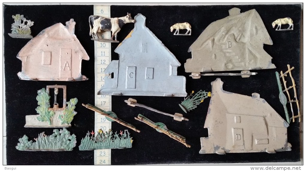 Lot D´anciens Accessoires, Figurines Pour Circuit De  Train, Ou Autre, Tous En Plomb,Etain, 19eme - Oud Speelgoed