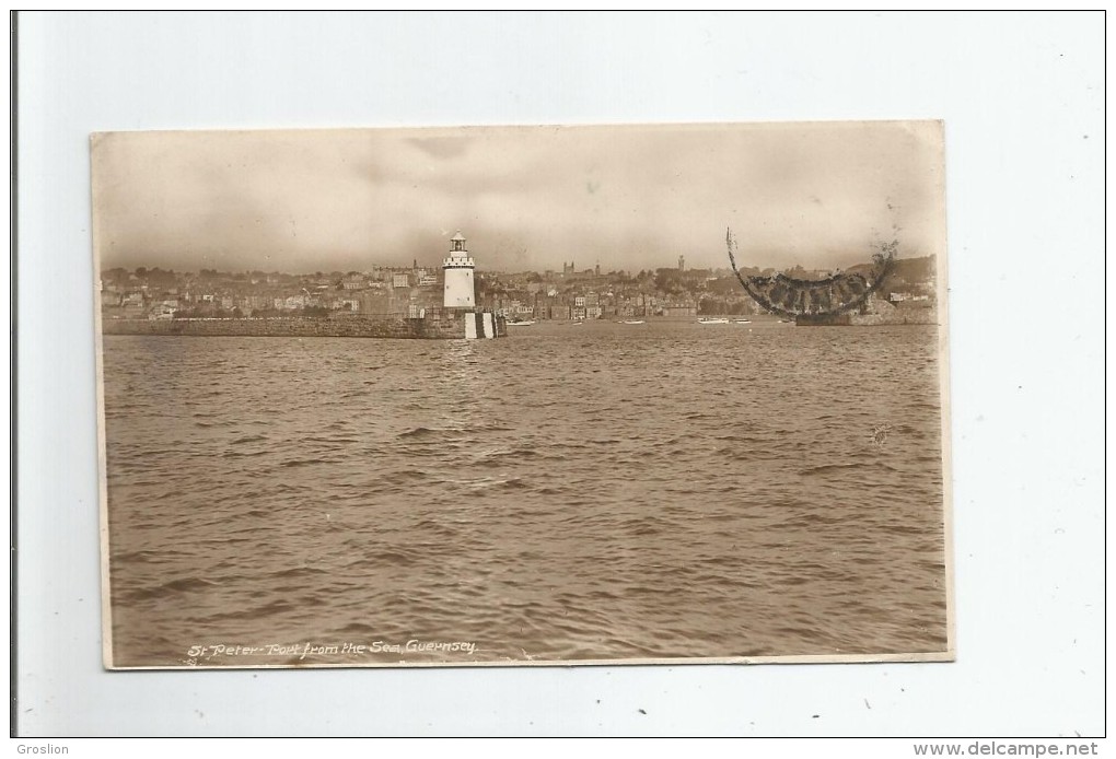 GUERNSEY,ST PETER PORT FROM THE SEA 1933 - Guernsey