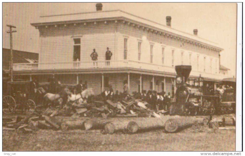 Railroad Depot At Cheyenne, Wyoming, With Locomotive, Repro Card Of Old Photo Unused Postcard [16368] - Cheyenne