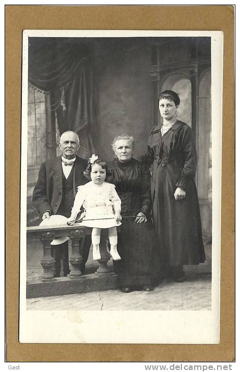 CINEY      PHOTO  DE  FAMILLE    3  JUIN  1917 - Ciney