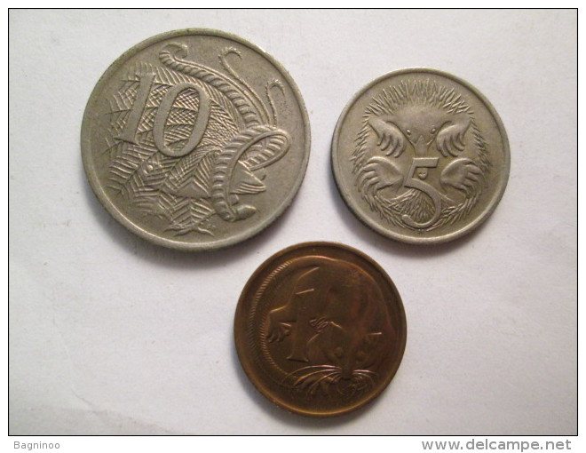 AUSTRALIA 3 Coins   # 4 - Unclassified