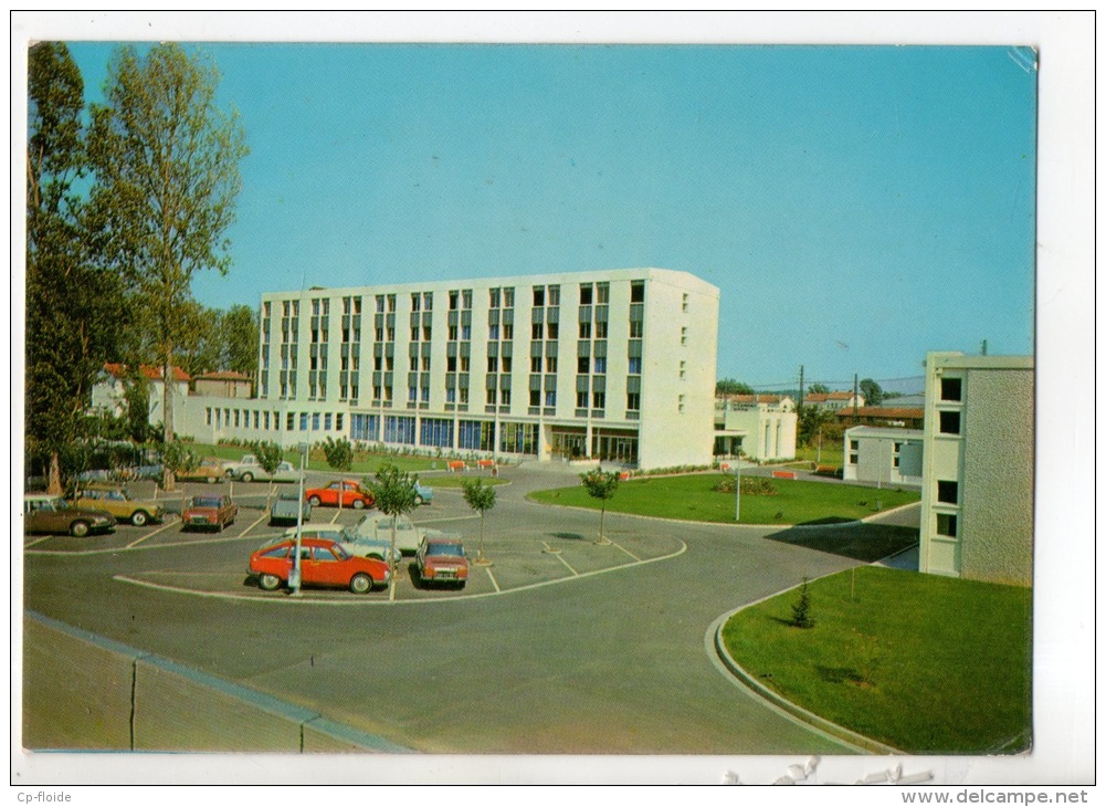 82 - MONTAUBAN . CENTRE DE FORMATION PROFESSIONNELLE DES ADULTES . LE BLOC HÔTEL - Réf. N°13899 - - Montauban