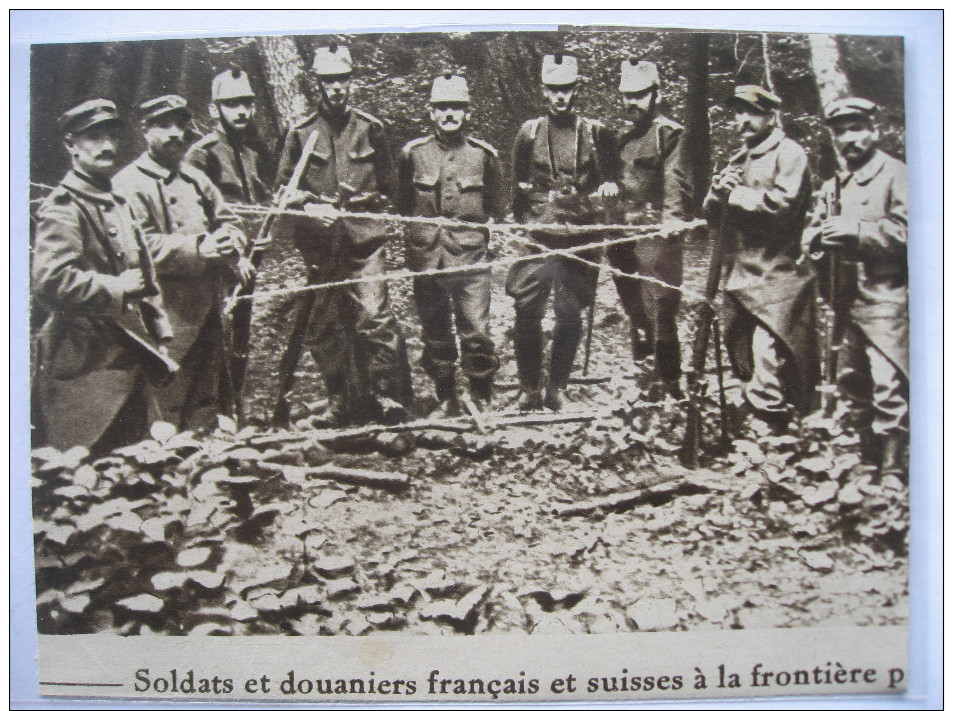 1915 -  ALSACE  -  Douane Française Et Suisse En Frontière Prolongée   - Coupure De Presse Originale (encart Photo) - Historical Documents