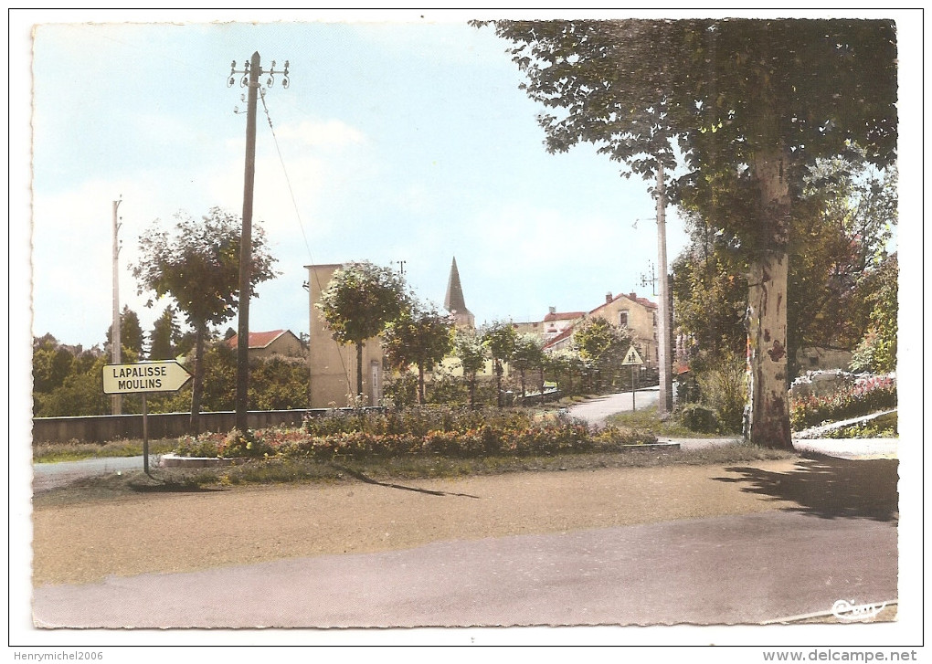 Loire - 42 - Saint St Martin D'estréaux L'avenue Panneau Moulins Lapalisse Poteaux Télégraphique 1969 Ed Photo Cim - Altri & Non Classificati