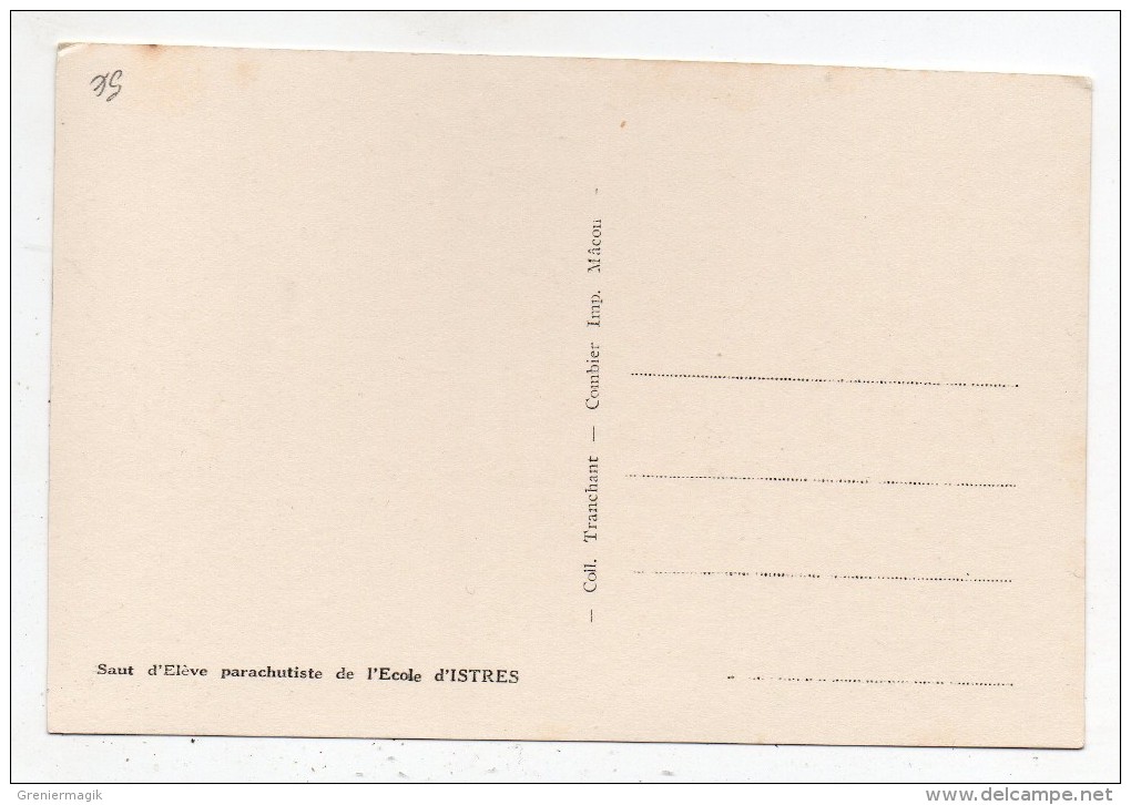 Cpa - Saut D'élève Parachutiste De L'école D'Istres - Paracadutismo