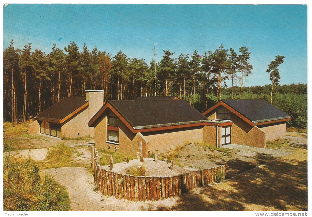 Maasmechelen  Home Koningin Fabiola - Maasmechelen