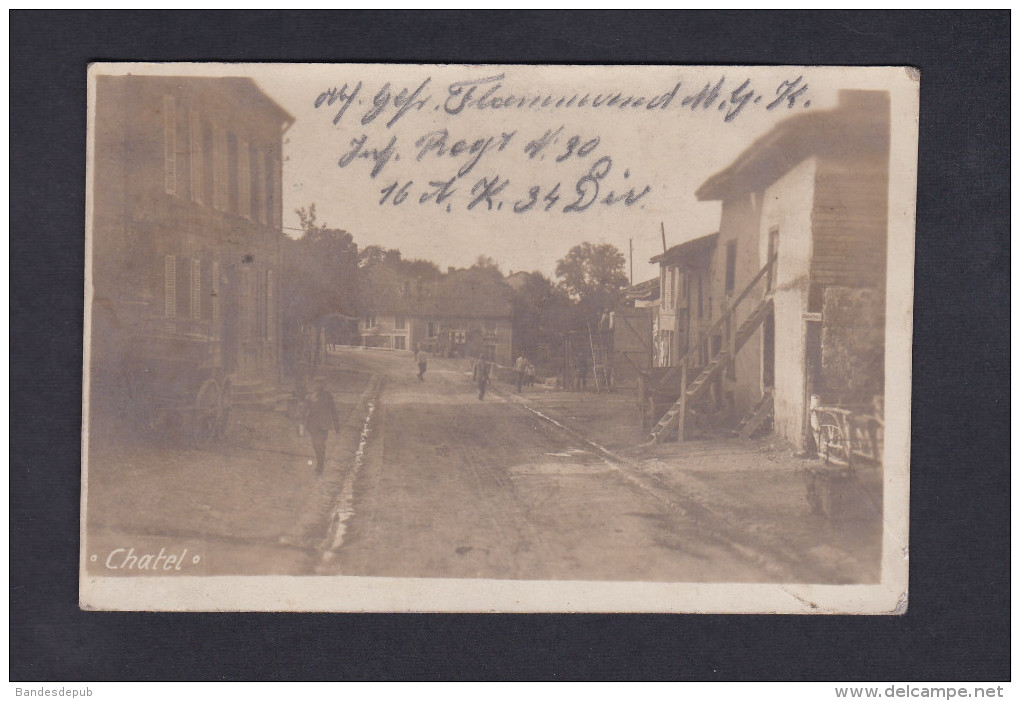 Carte Photo Chatel (sur Moselle 88) ( Rue Animée Ambulance Guerre 1914-1918 Inft Regt N°30 34.Div ) - Chatel Sur Moselle