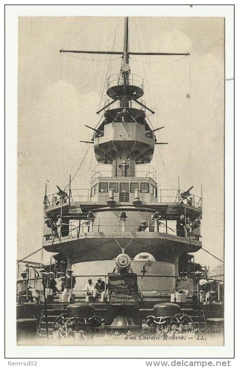 SCENE DE BORD - Tourlle Et Passerelle D'un Cuirassé Moderne - Andere & Zonder Classificatie