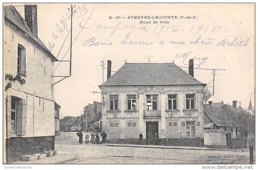 Avesnes Le Comte      62     Hôtel De Ville - Avesnes Le Comte