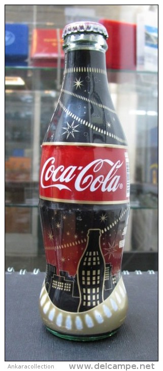 AC - COCA COLA 2011 SHRINK WRAPPED EMPTY GLASS BOTTLE & CROWN CAP TURKEY - Bouteilles