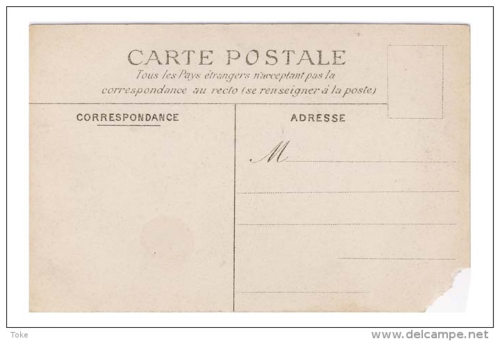 CPA 1902, Le Patronage Ste-Clotilde, Groupe Sur Les Toits, Enfants Et Jeunes, A Localiser....Prix Sacrifie - A Identificar