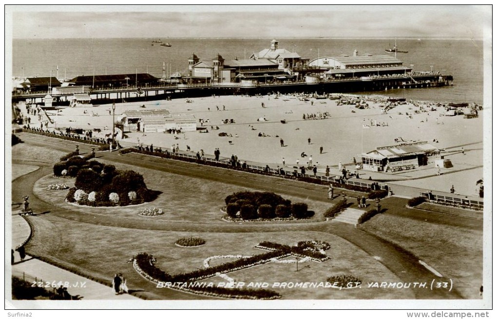 NORFOLK - GREAT YARMOUTH - BRITANNIA PIER AND PROMENADE RP Nf523 - Great Yarmouth
