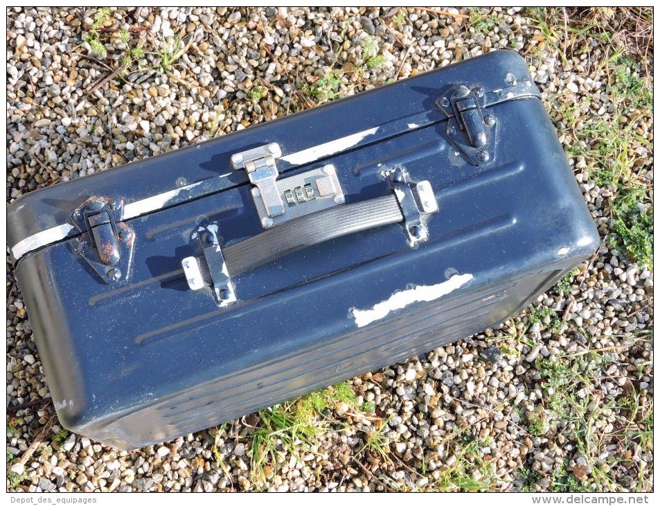 BELLE ANCIENNE VALISE MATELOT MARINE NATIONALE années 1970 ----------- #.2